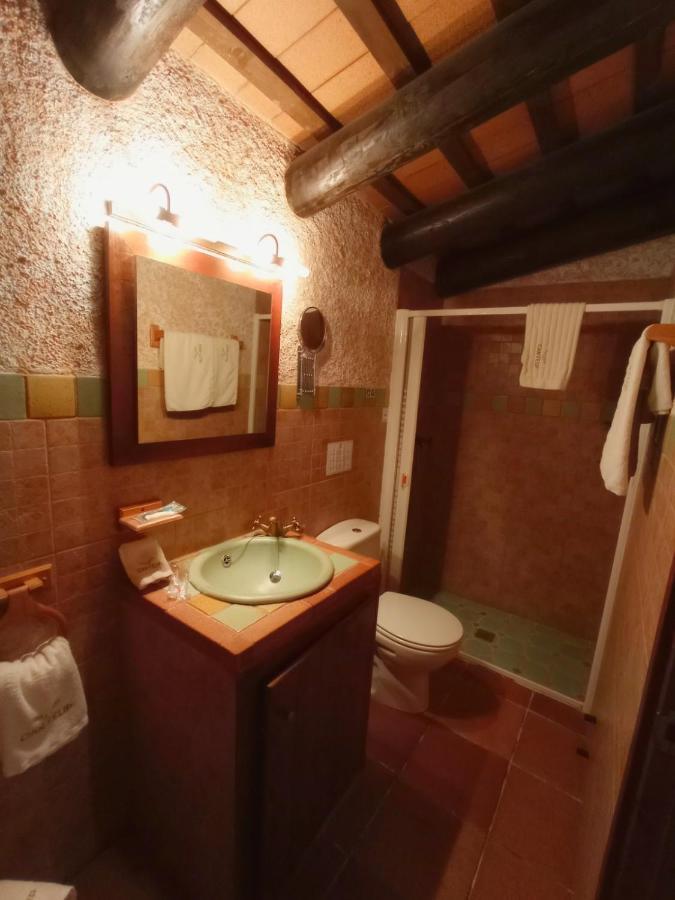 Masia Can Felip B&B Llinars del Valles Экстерьер фото