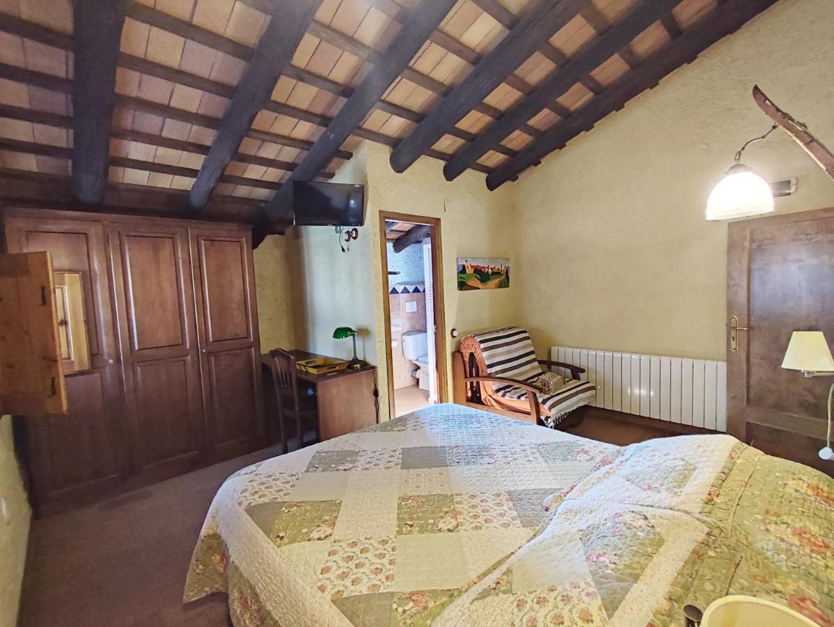 Masia Can Felip B&B Llinars del Valles Экстерьер фото